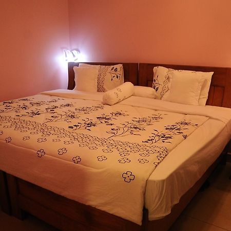 Modern Villa Hotel Кигали Экстерьер фото
